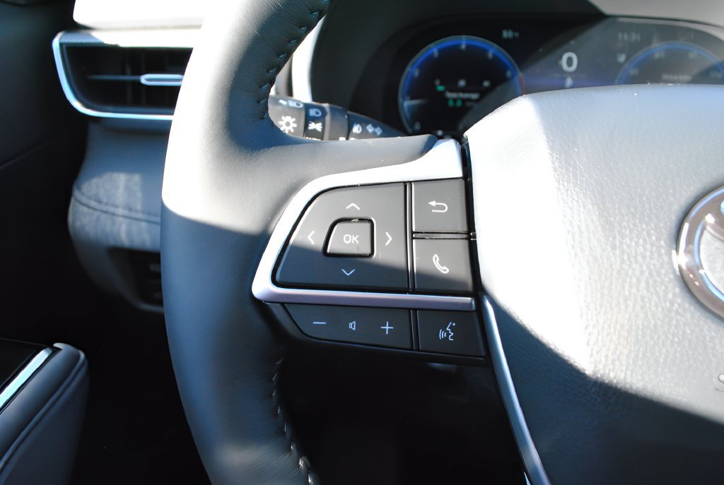 New 2026 Toyota Highlander Platinum AWD/4WD image 10