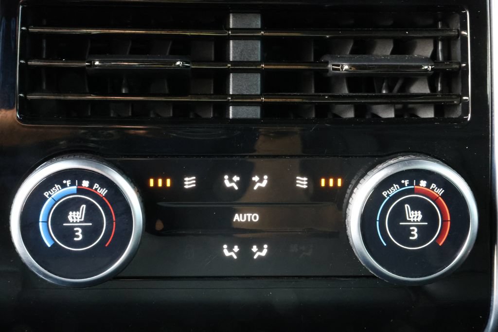 Certified 2024 Land Rover Range Rover SE AWD/4WD image 21
