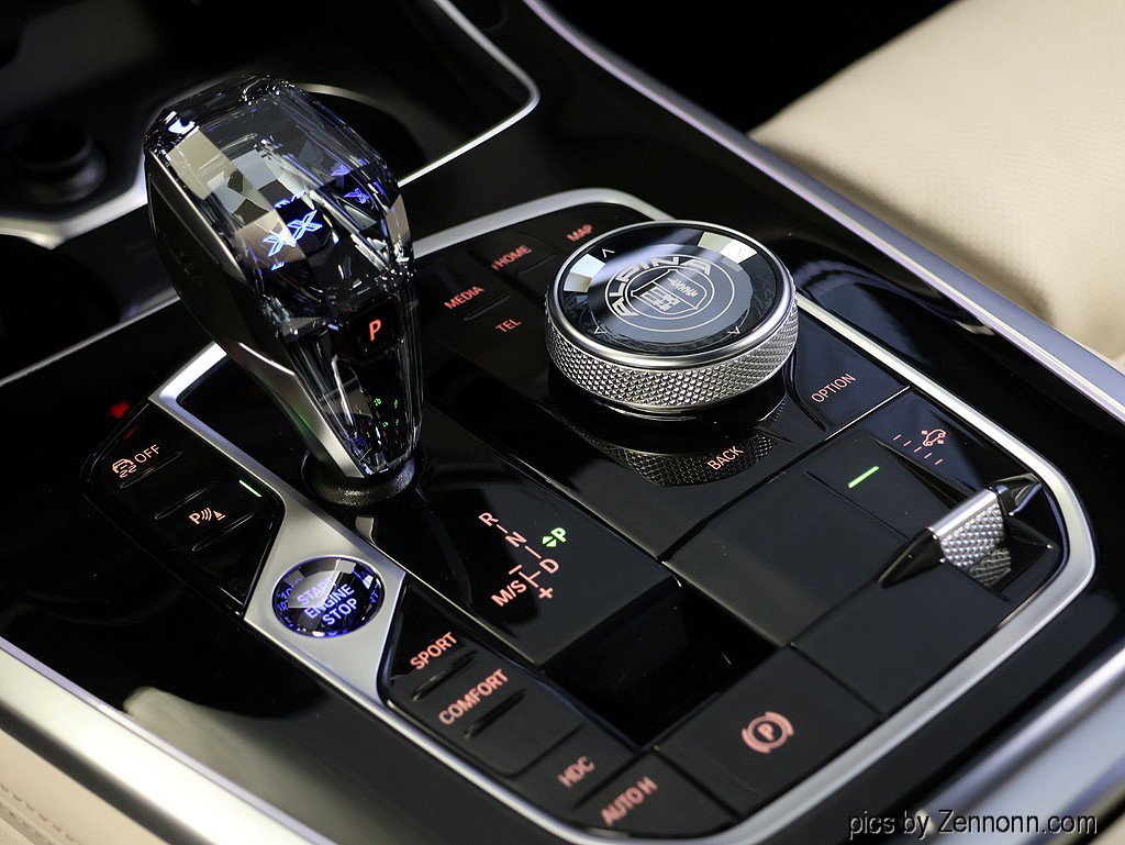 Certified 2024 BMW ALPINA XB7 image 27