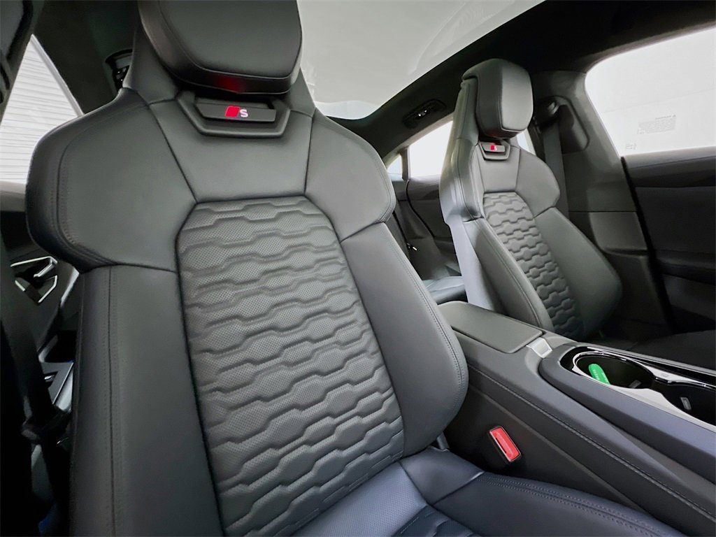 New 2026 Audi S e-tron GT Prestige image 26
