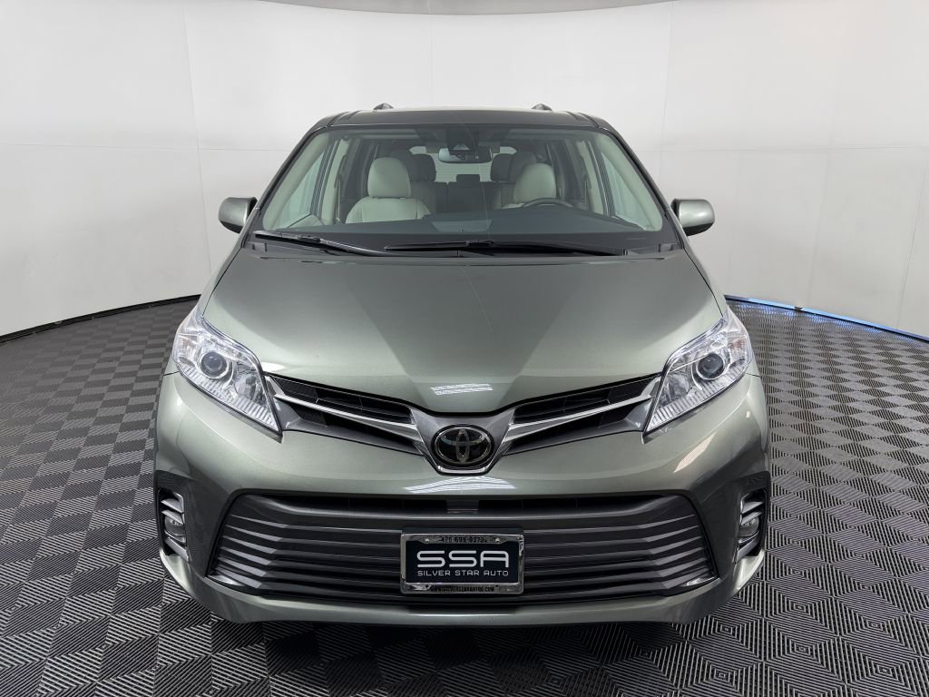 Used 2018 Toyota Sienna XLE Premium w/ Protection Package AWD/4WD image 2