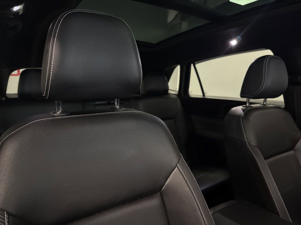 Used 2022 Volkswagen Atlas Cross Sport SEL image 40