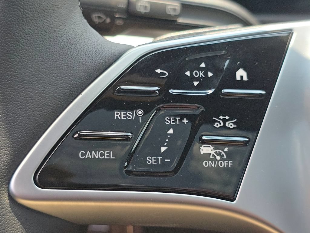 New 2026 Mercedes-Benz GLB 250 4MATIC image 35