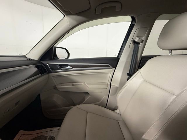 Used 2020 Volkswagen Atlas SEL FWD image 23