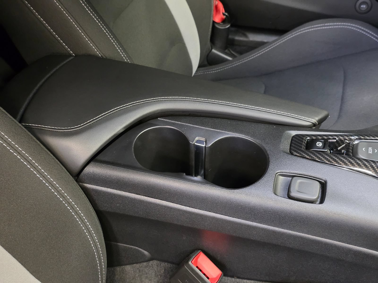 Used 2020 Chevrolet Camaro SS RWD image 38