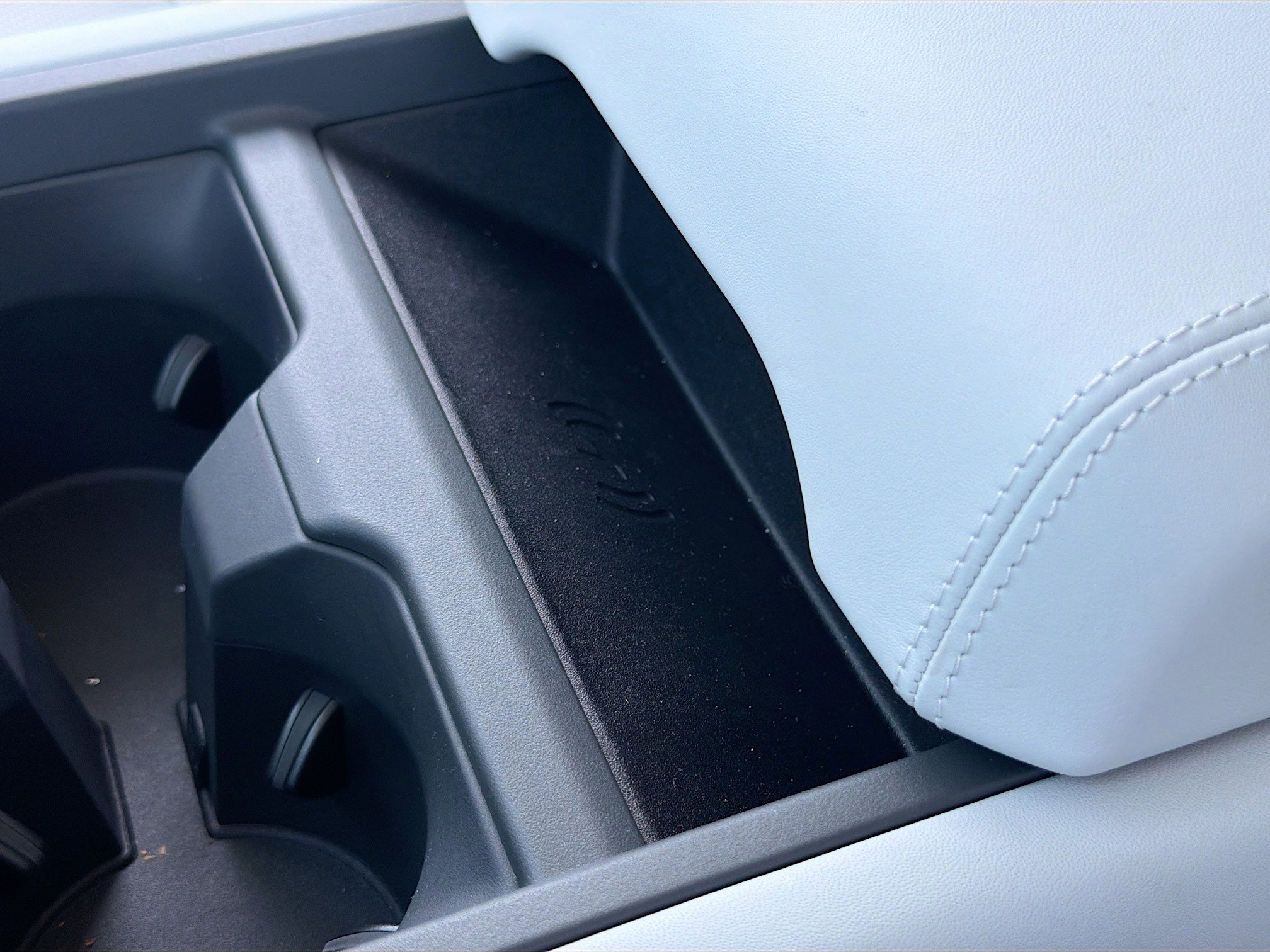 New 2026 Land Rover Defender 110 X-Dynamic SE AWD/4WD image 31