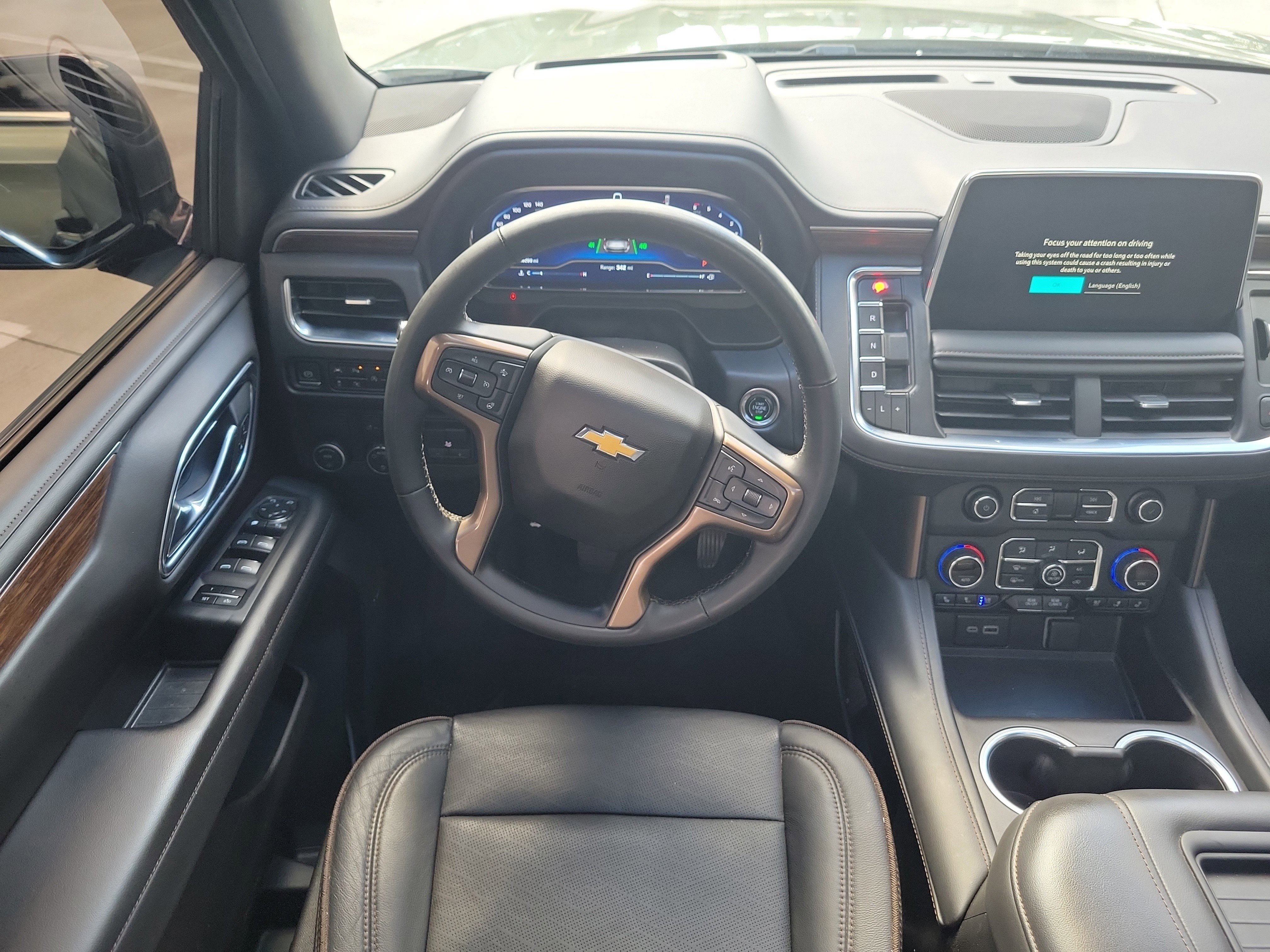 Used 2023 Chevrolet Suburban High Country image 19