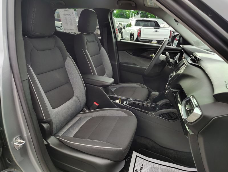 Certified 2023 Chevrolet TrailBlazer LT FWD image 20