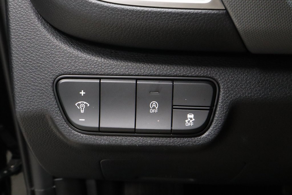 Used 2025 Kia Seltos LX image 26