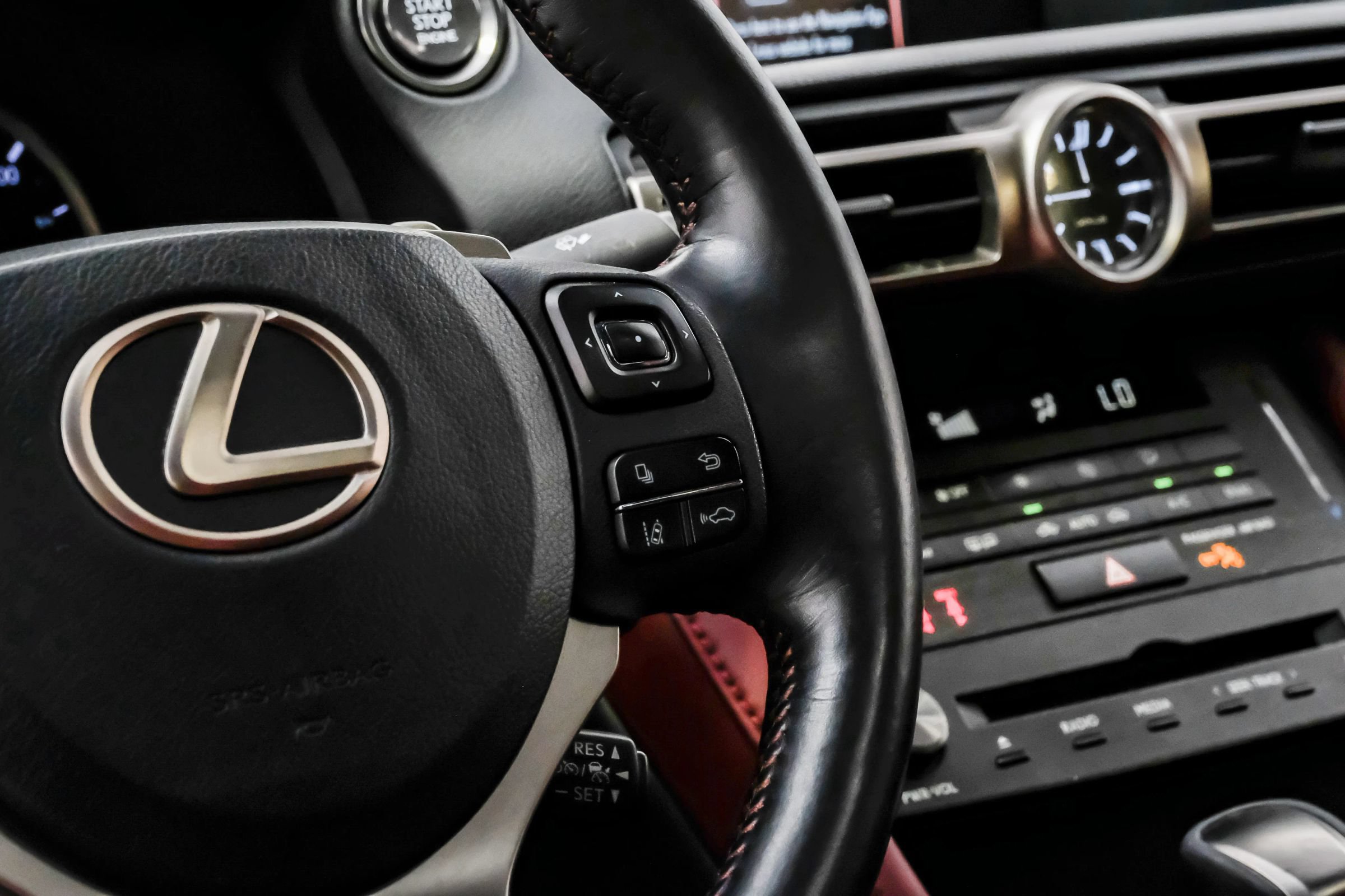 Used 2019 Lexus RC 300 AWD image 12