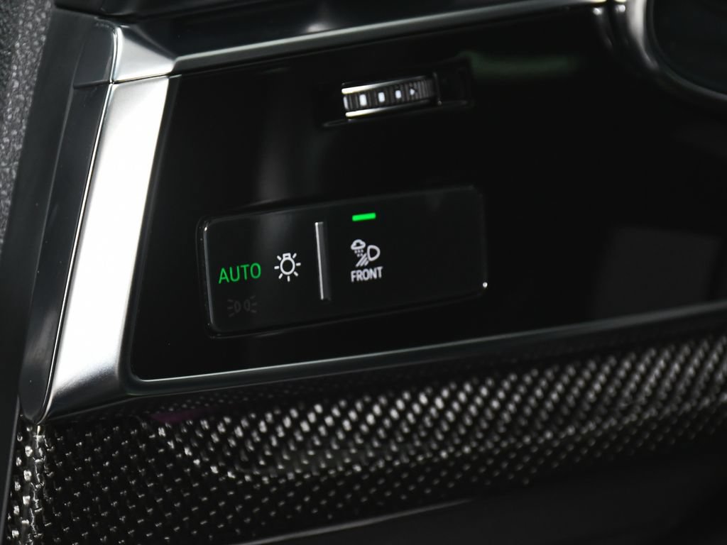 Used 2024 Audi SQ7 Prestige w/ Prestige Package AWD/4WD image 19