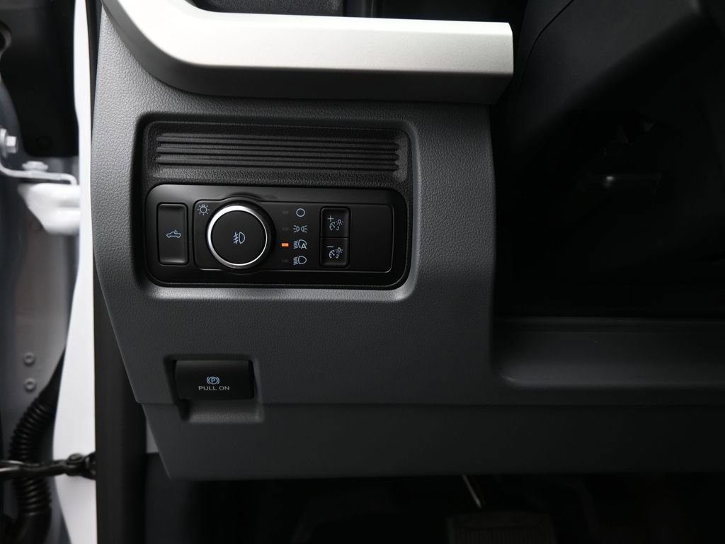 New 2026 Ford F350 XL w/ FX4 Off-Road Package image 11