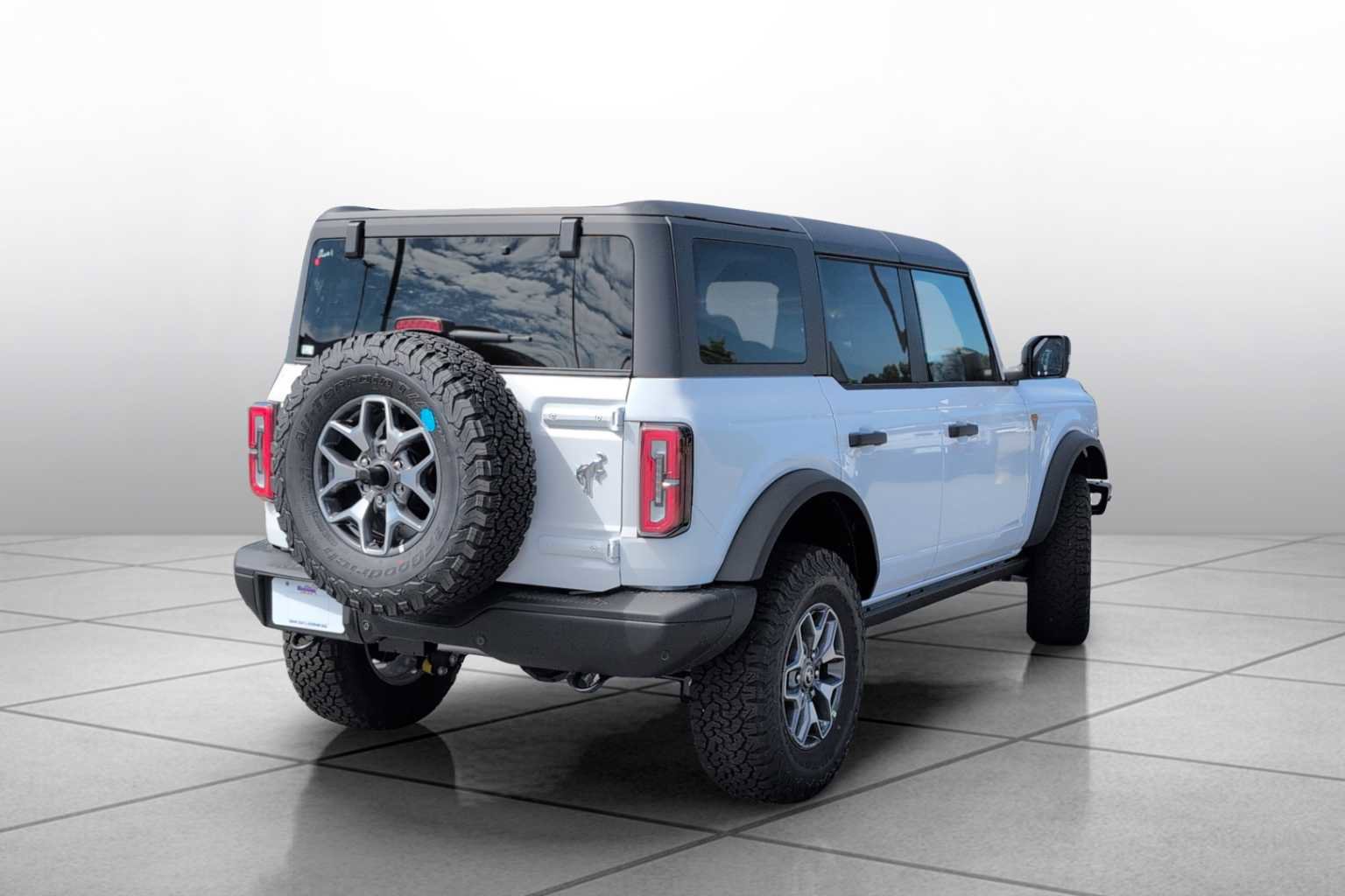 New 2025 Ford Bronco Badlands image 13