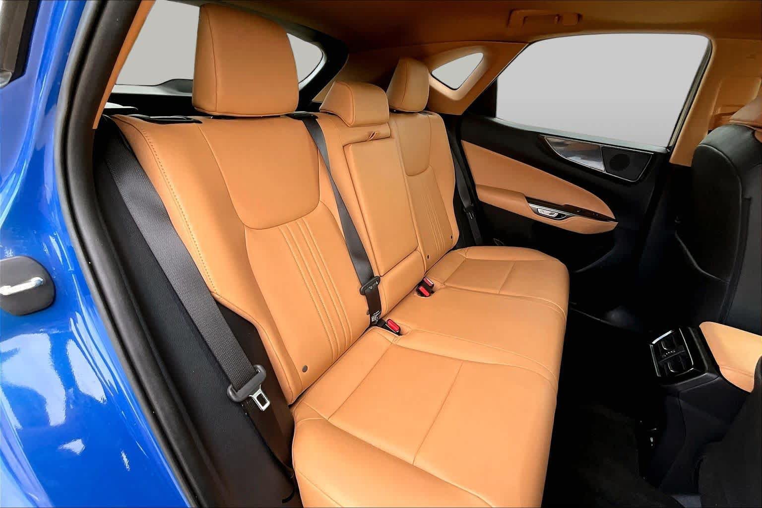 Used 2024 Lexus NX 250 FWD w/ Cold Area Package image 18