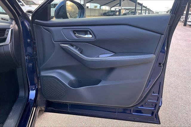 Certified 2024 Nissan Rogue SV image 21