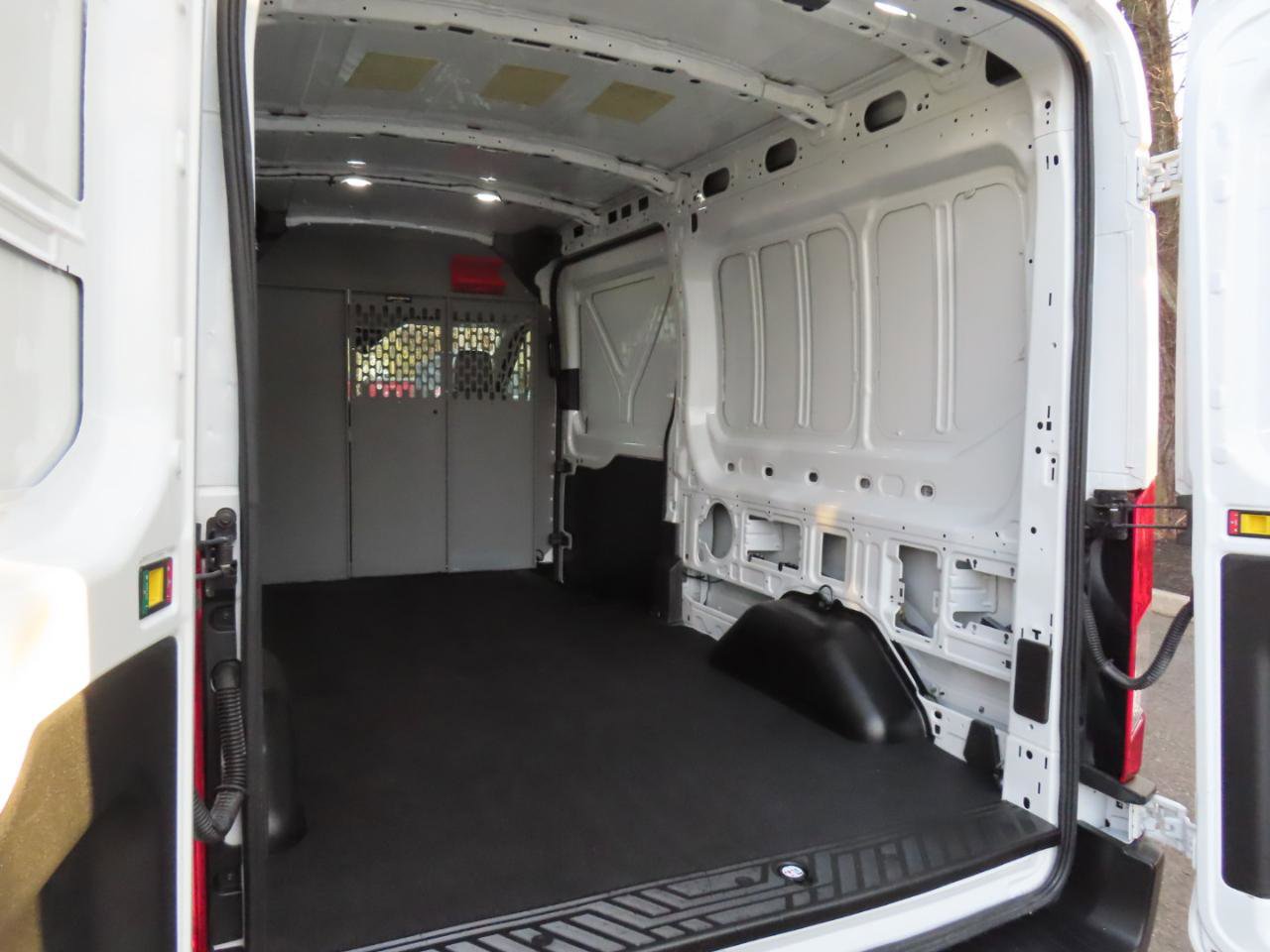 Used 2019 Ford Transit 250 148 Medium Roof RWD image 16