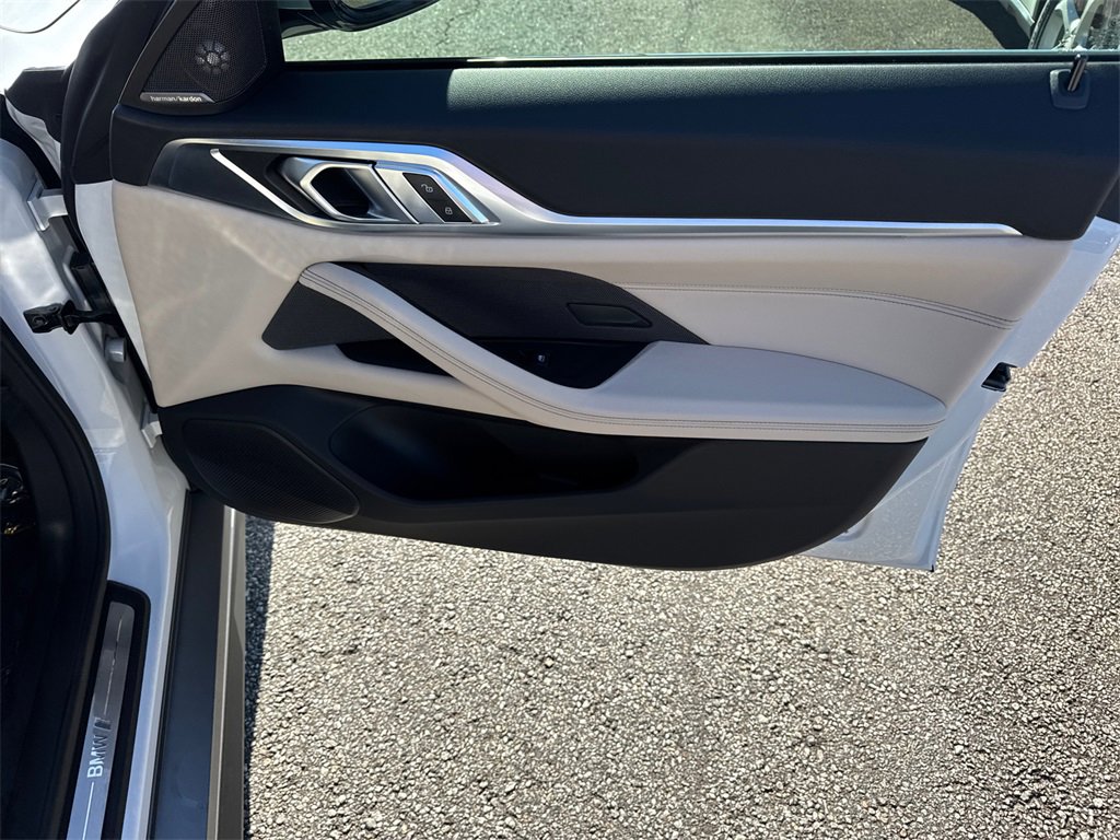 Used 2023 BMW i4 eDrive35 w/ Premium Package image 14