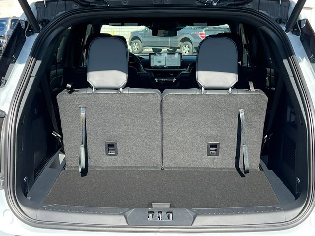 New 2026 Ford Explorer ST-Line w/ ST-Line Street Pack image 38
