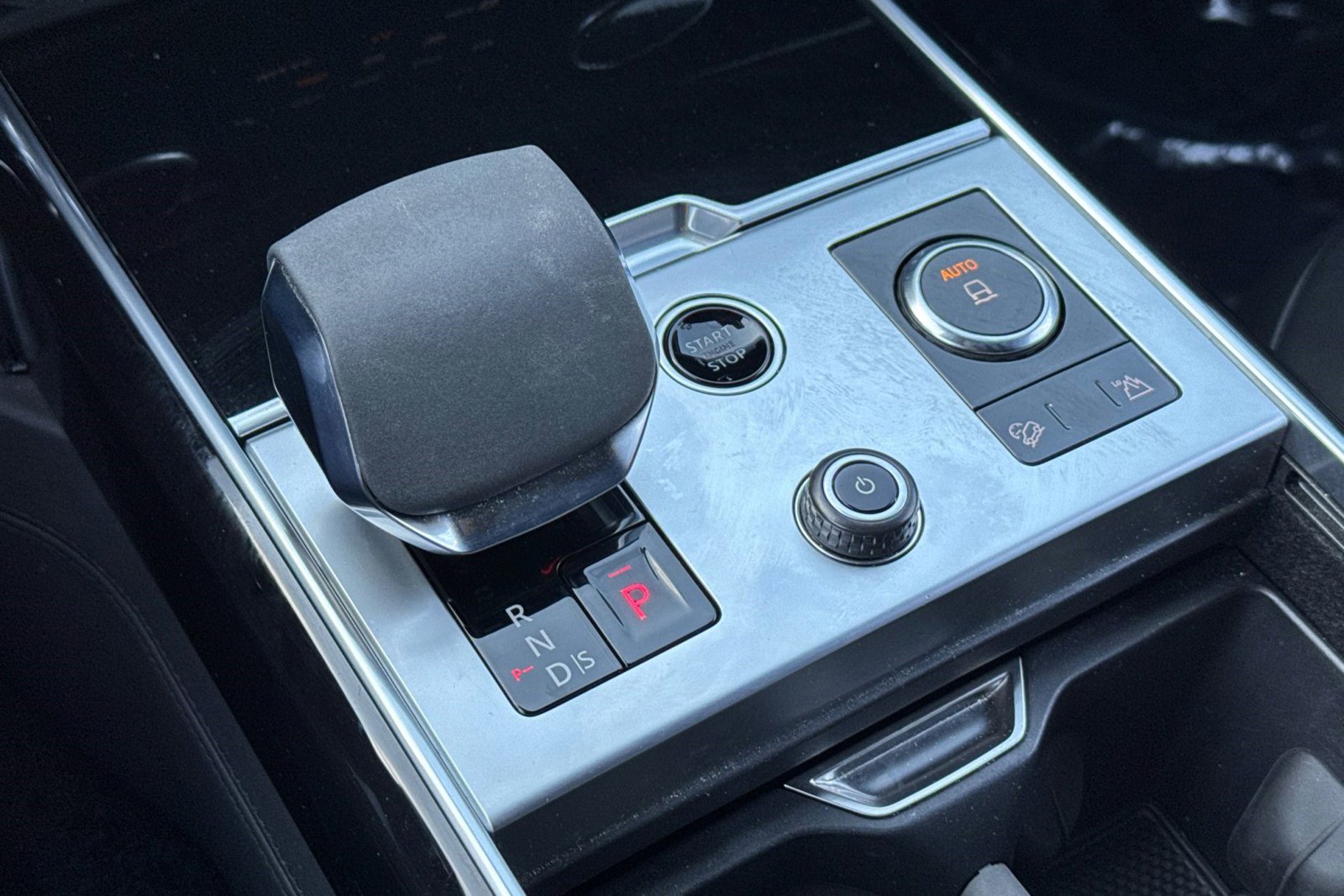 Certified 2023 Land Rover Range Rover SE image 23