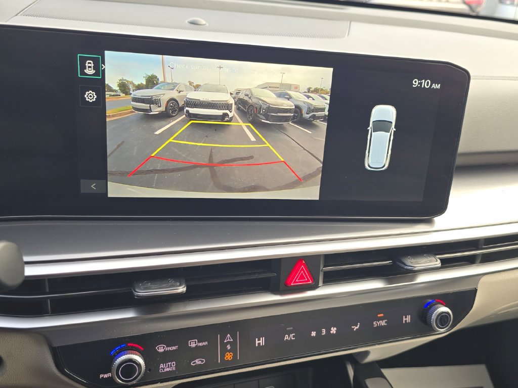 Certified 2025 Kia Sorento EX FWD image 16