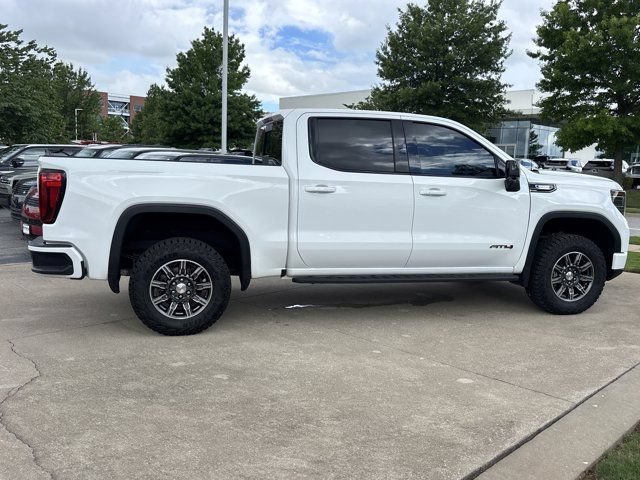 Used 2024 GMC Sierra 1500 AT4 w/ AT4 Premium Package AWD/4WD image 2