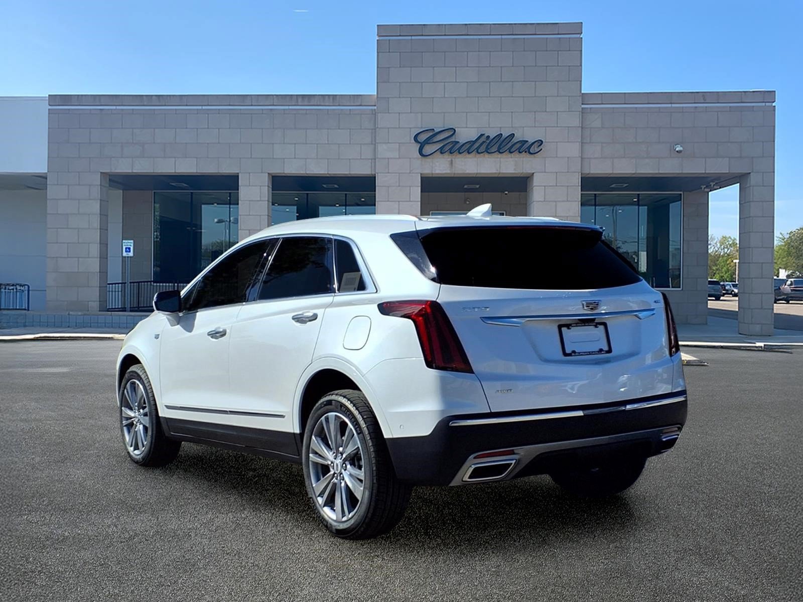 New 2026 Cadillac XT5 Premium Luxury w/ Driver Assist Package AWD/4WD image 6