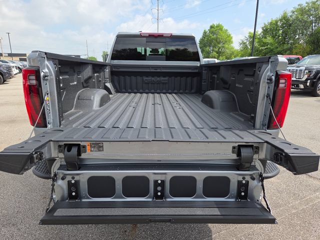 New 2026 GMC Sierra 3500 SLT w/ SLT Premium Package AWD/4WD image 25