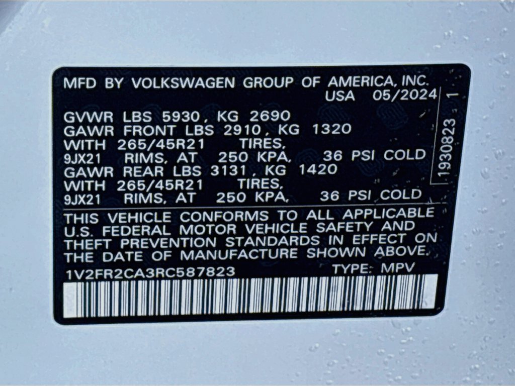 Used 2024 Volkswagen Atlas SEL Premium R-Line AWD/4WD image 36