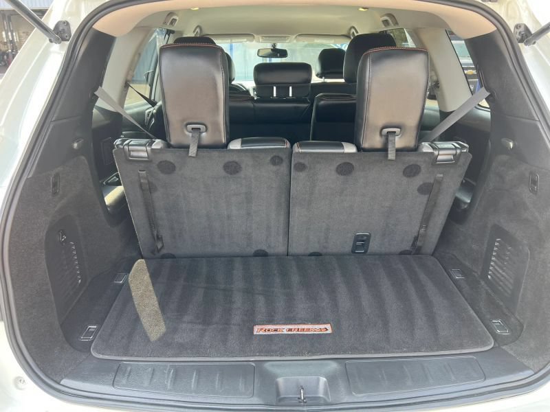 Used 2020 Nissan Pathfinder SV w/ Rock Creek Edition FWD image 14