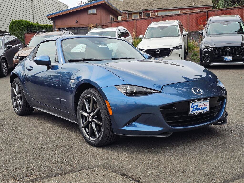 Used 2020 MAZDA MX-5 Miata RF Grand Touring RWD image 8