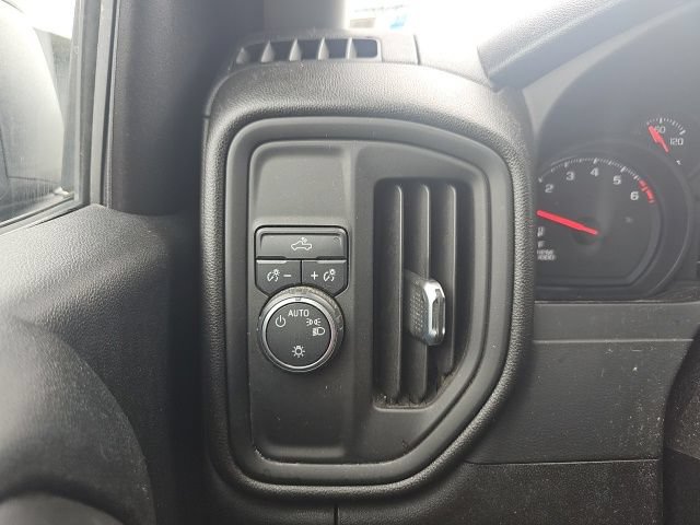 Used 2020 Chevrolet Silverado 1500 Custom w/ Custom Value Package RWD image 30