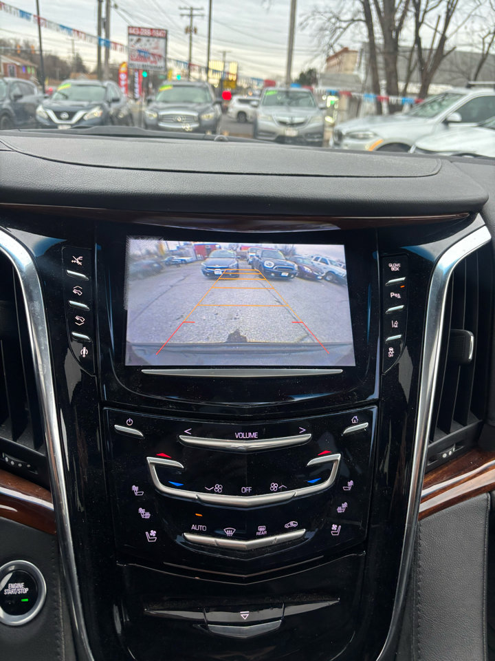 Used 2015 Cadillac Escalade ESV Premium image 9