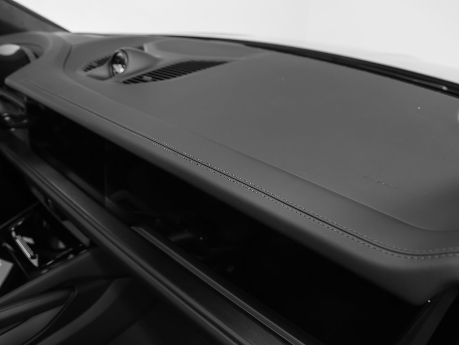 New 2026 Porsche Cayenne GTS AWD/4WD image 29