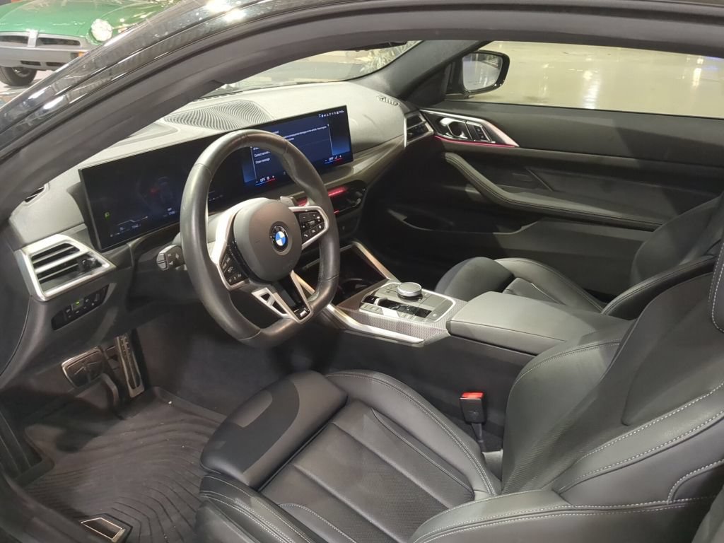 Used 2025 BMW 430i xDrive Coupe w/ M Sport Package AWD/4WD image 13