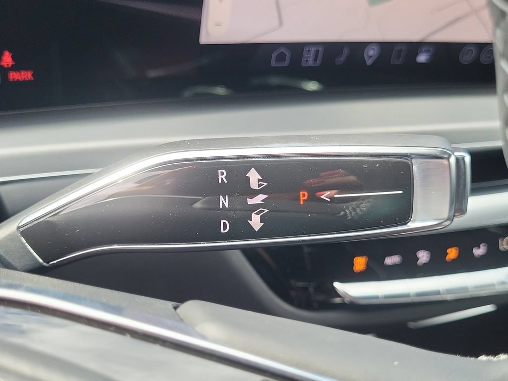 New 2026 Cadillac Lyriq V AWD/4WD image 20