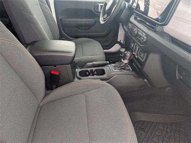 Used 2024 Jeep Wrangler Unlimited w/ Convenience Group image 30