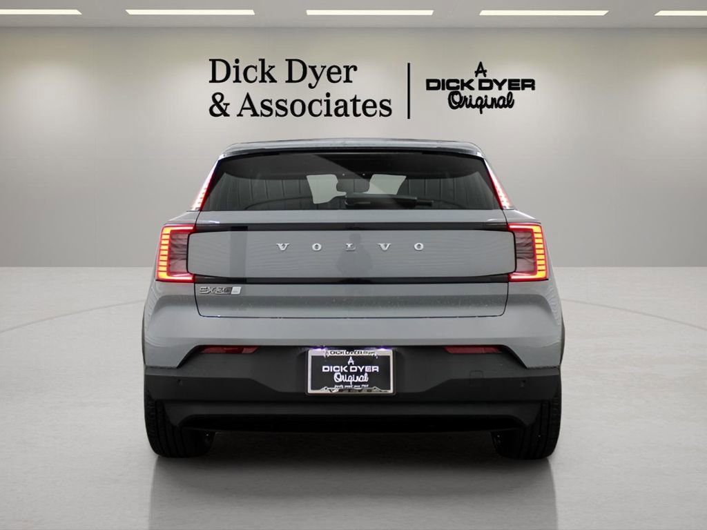 New 2026 Volvo EX30 Plus w/ Protection Package Premier image 4