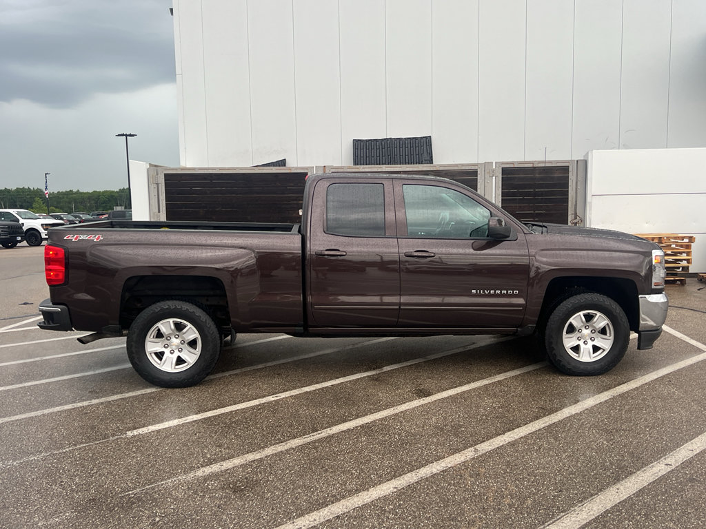 Used 2016 Chevrolet Silverado 1500 LT w/ All Star Edition AWD/4WD image 7
