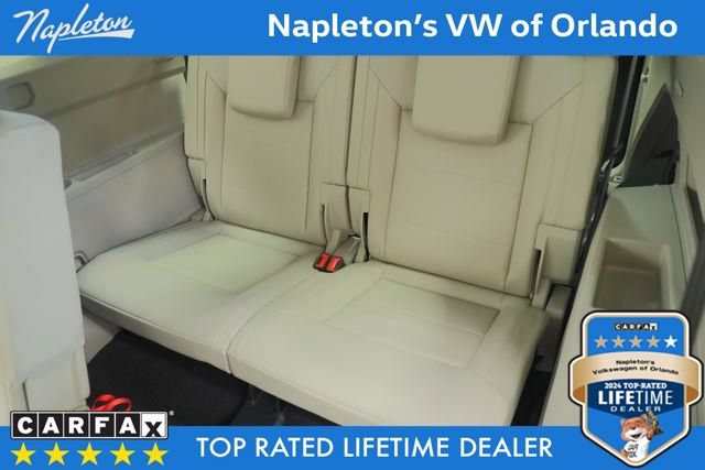 Certified 2022 Volkswagen Atlas SE w/ Black Wheel Package FWD image 36