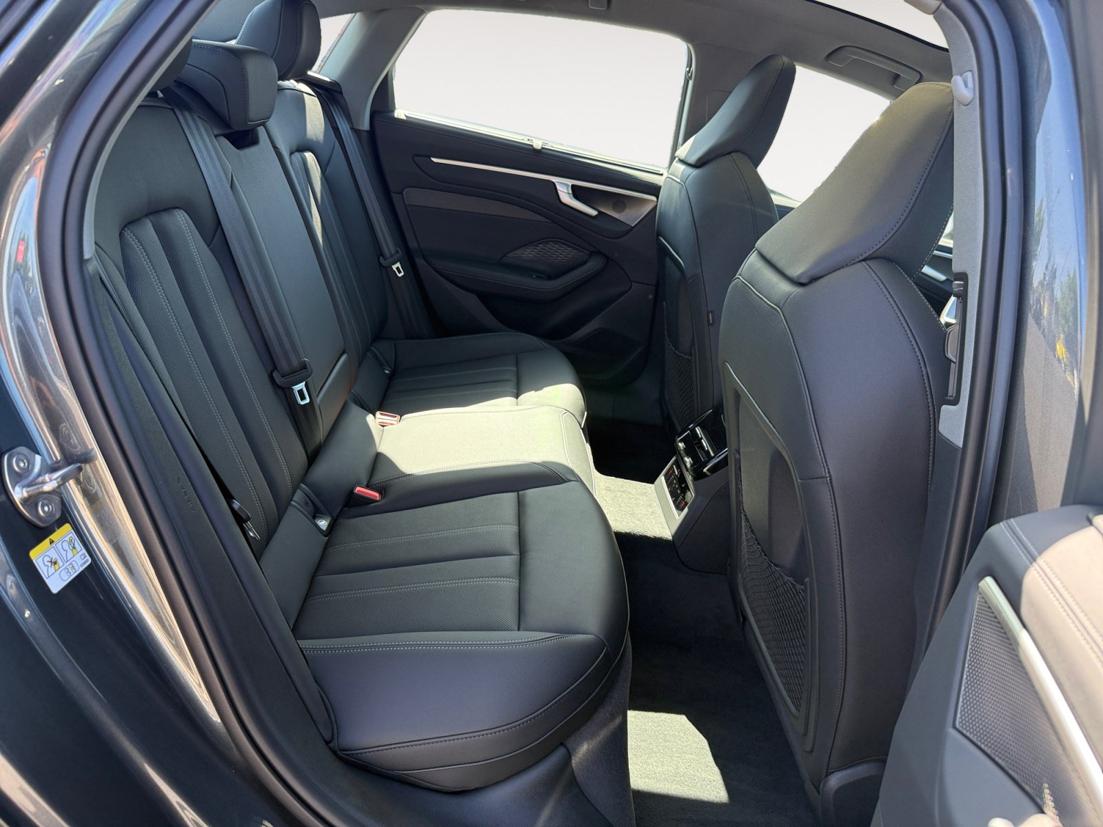 New 2026 Audi A6 Premium Plus AWD/4WD image 18