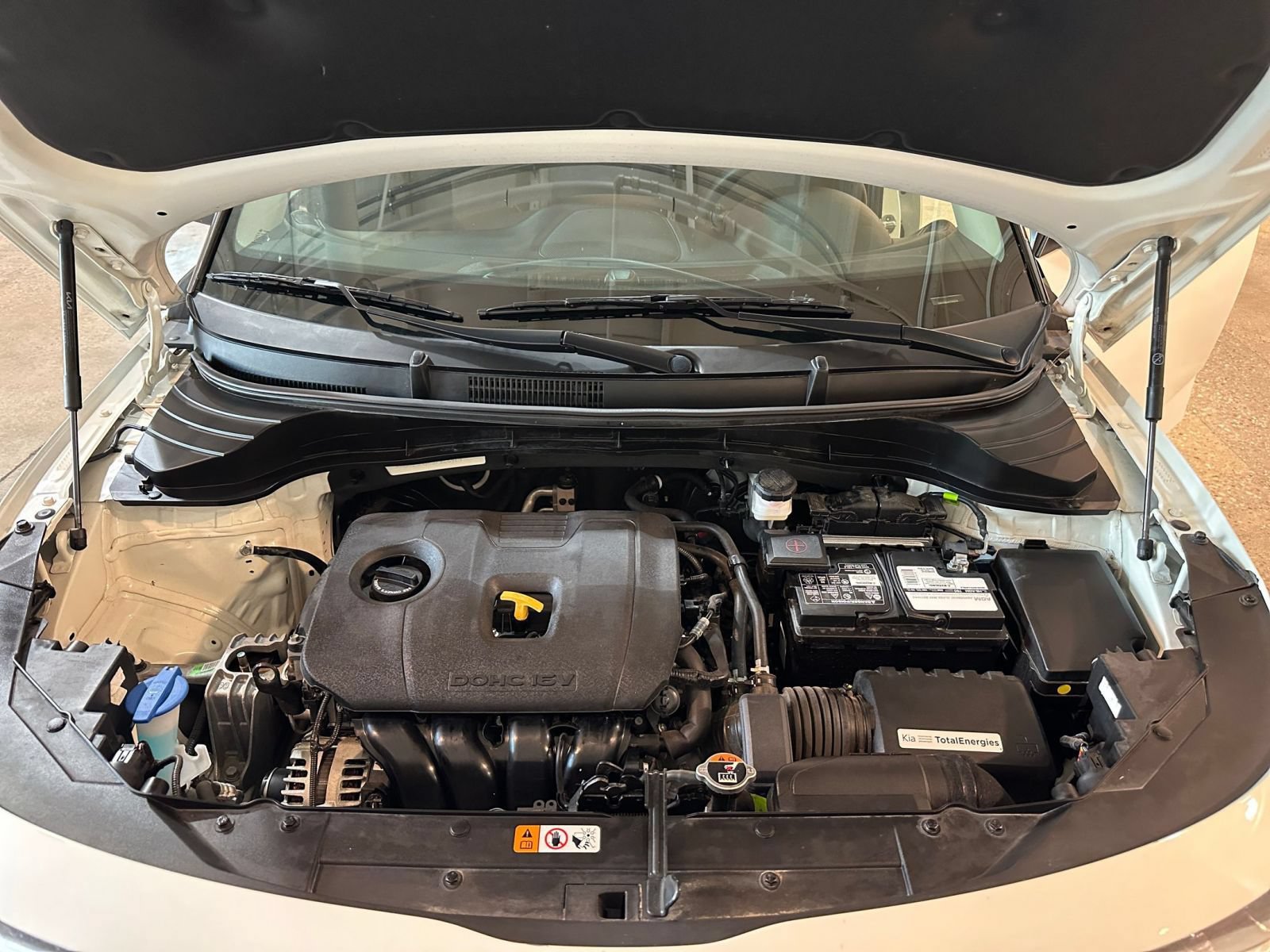 Used 2025 Kia Soul LX w/ LX Technology Package FWD image 31