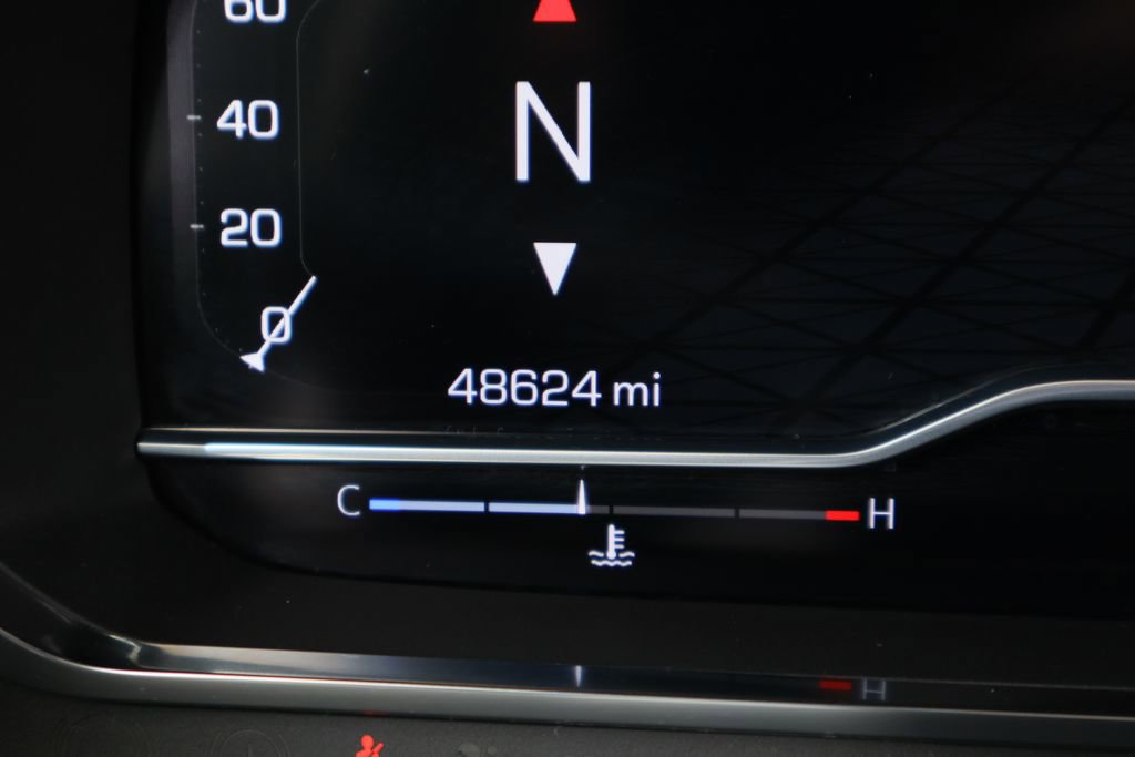 Certified 2023 GMC Yukon XL SLT w/ Max Trailering Package AWD/4WD image 15