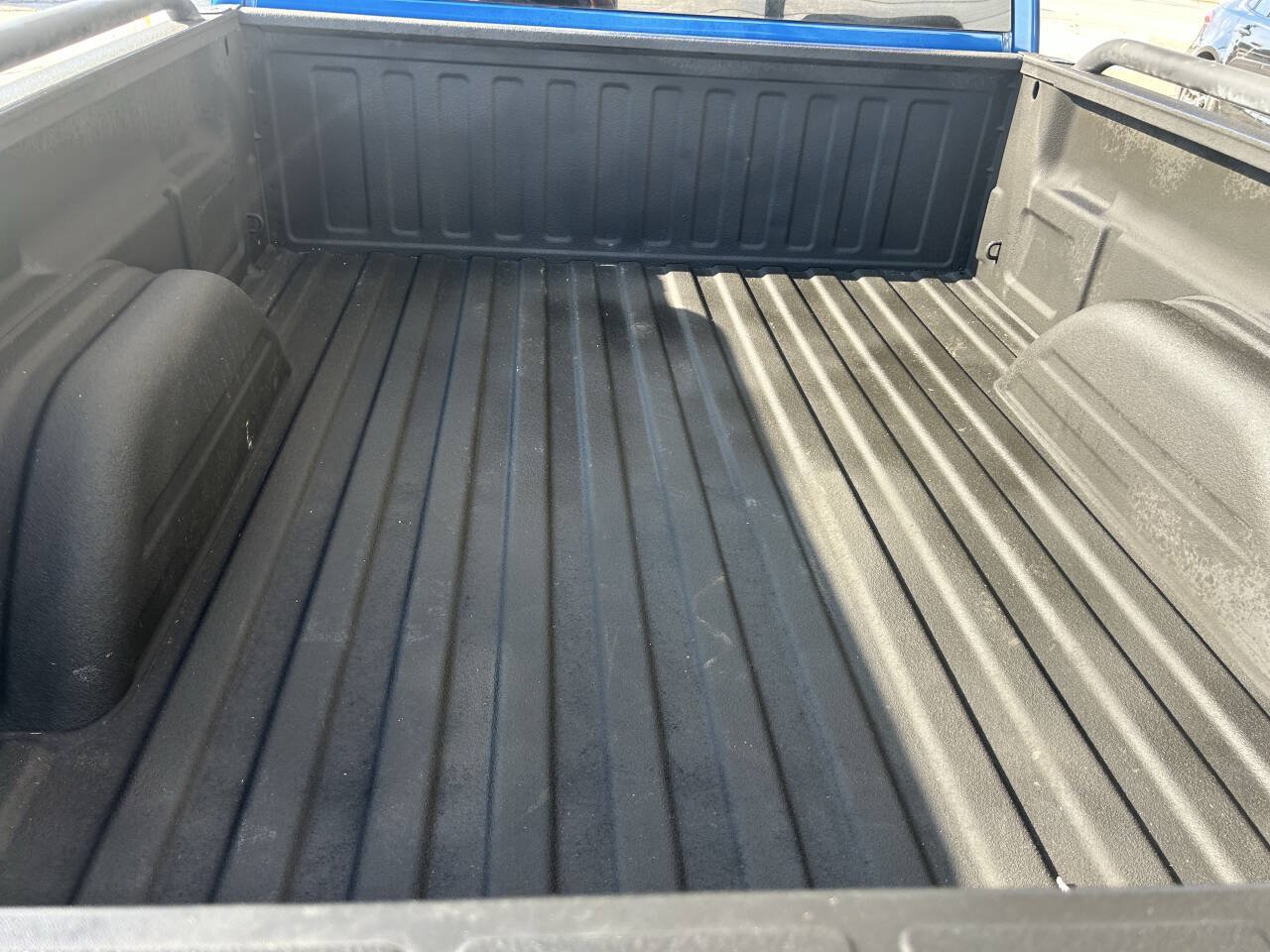 Used 2003 Chevrolet Silverado 1500 LT RWD image 19