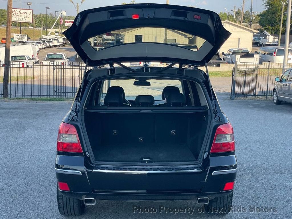 Used 2010 Mercedes-Benz GLK 350 4MATIC image 27