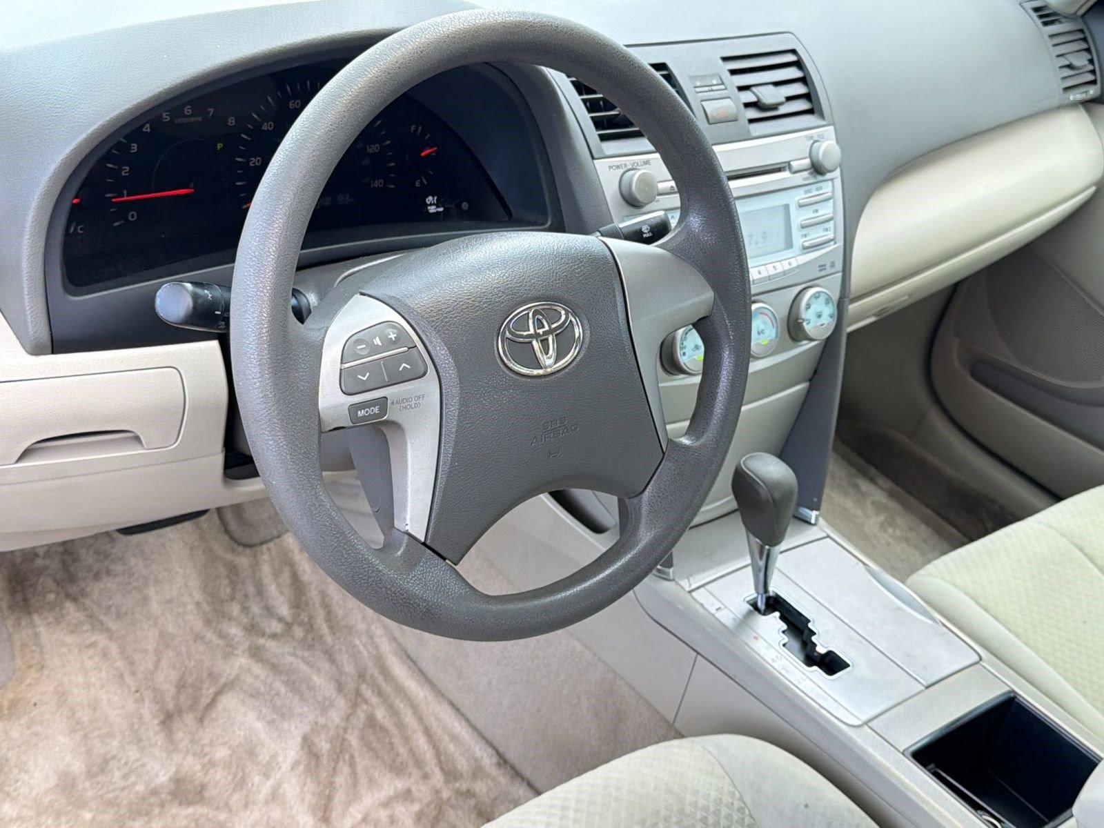 Used 2008 Toyota Camry LE FWD image 4