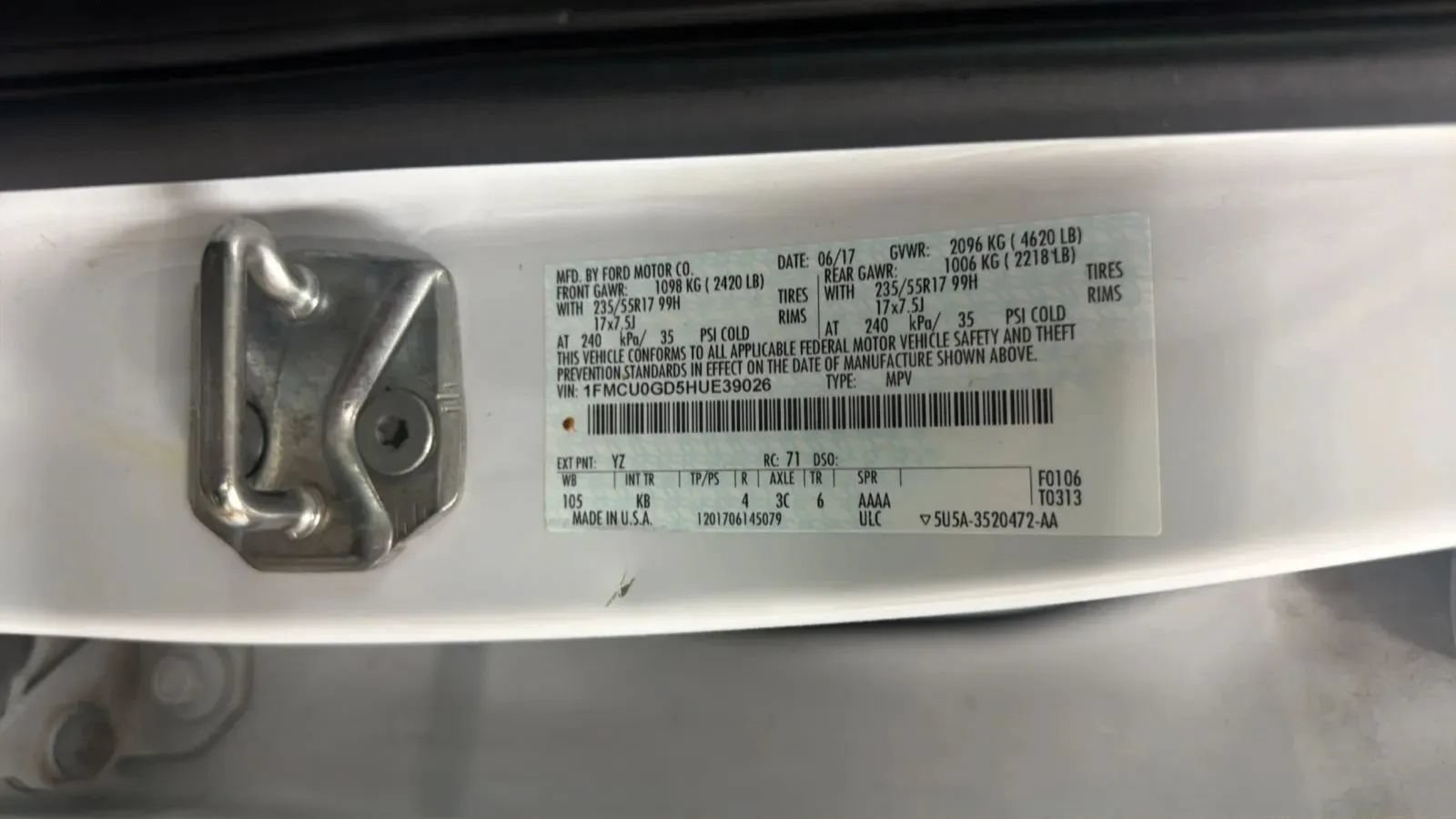 Used 2017 Ford Escape SE FWD image 24