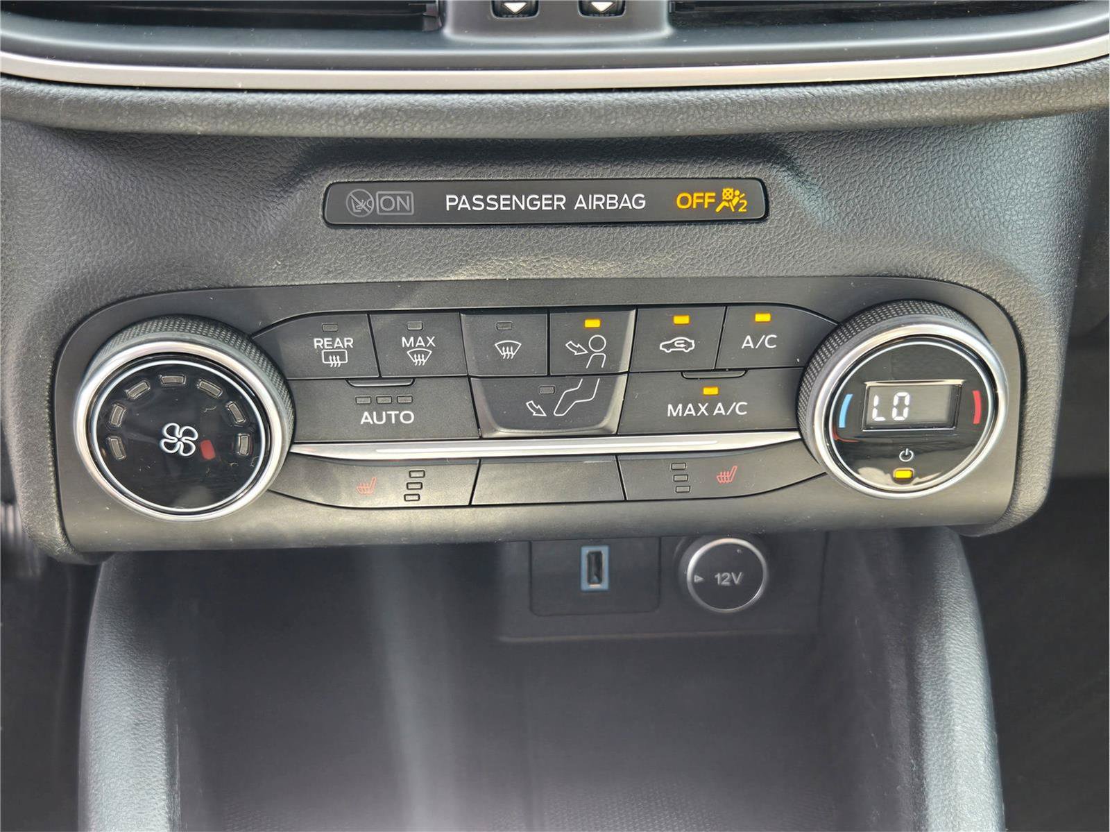 Used 2020 Ford Escape SE FWD image 17