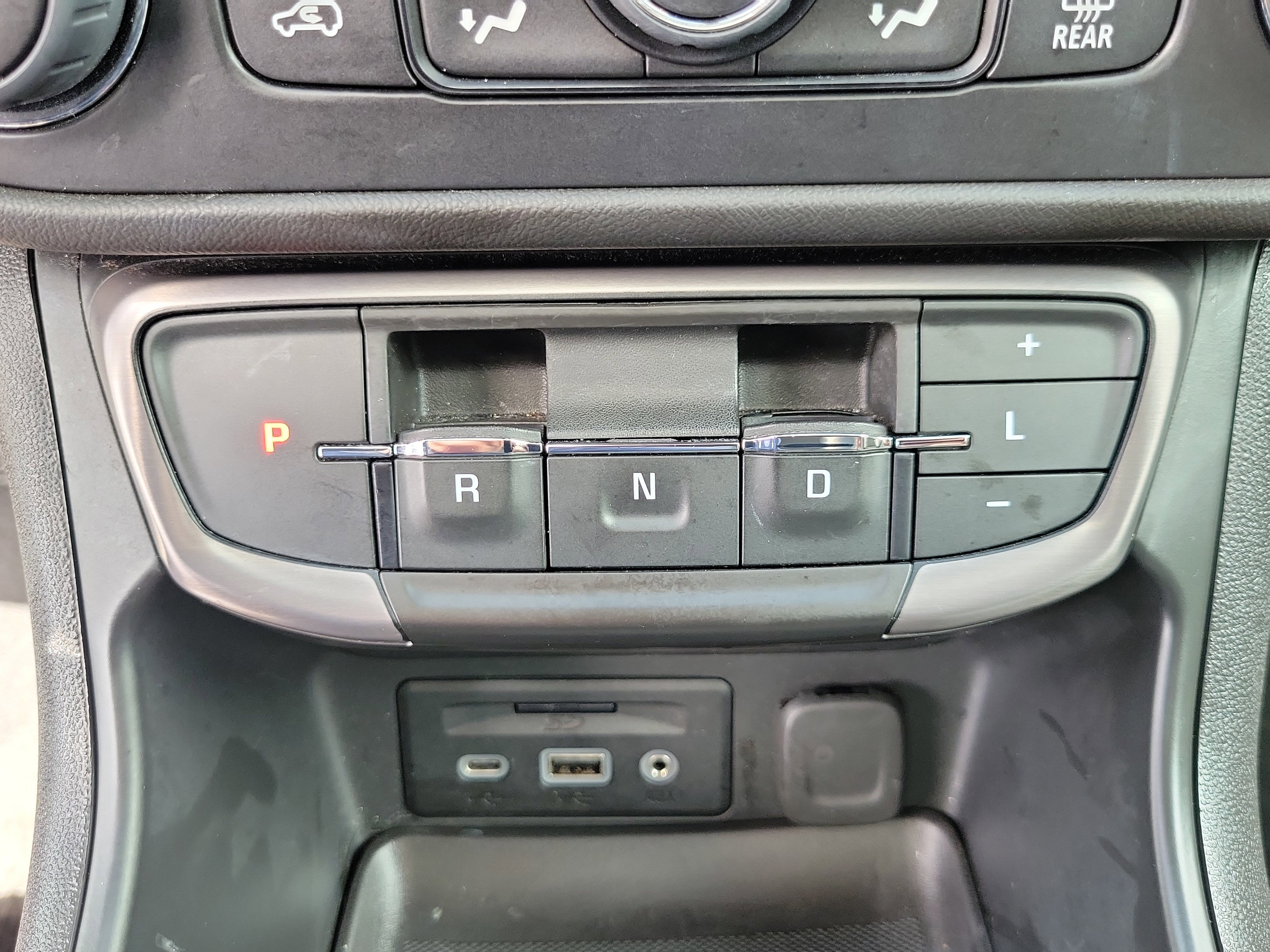 Used 2023 GMC Terrain AT4 w/ Infotainment Package II image 23