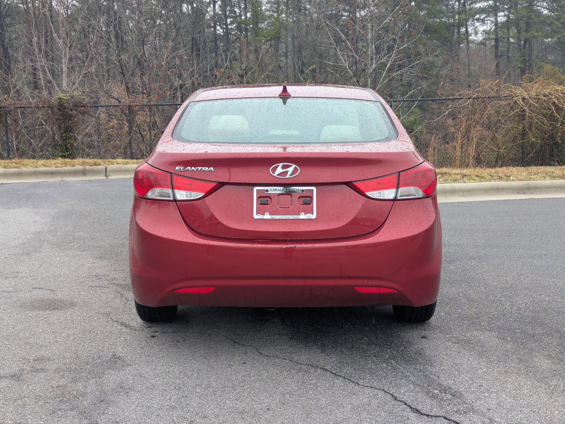 Used 2013 Hyundai Elantra GLS w/ Preferred Pkg image 6
