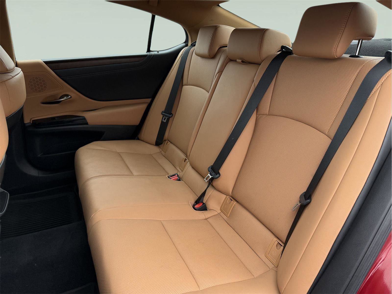 Certified 2023 Lexus ES 250 w/ Premium Package image 22